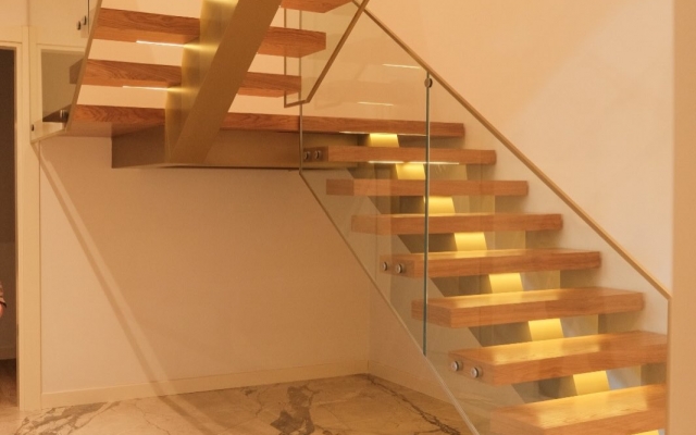 İzmir Omurgalı Merdiven Firmaları & Fiyatları (2026 Rehberi)