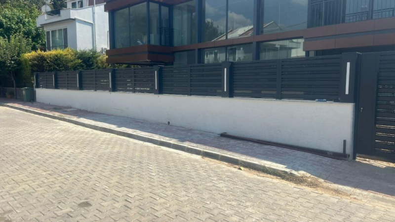 Duvar Üstü Korkuluk