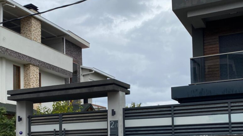 Garaj ve Yaya Kapıları