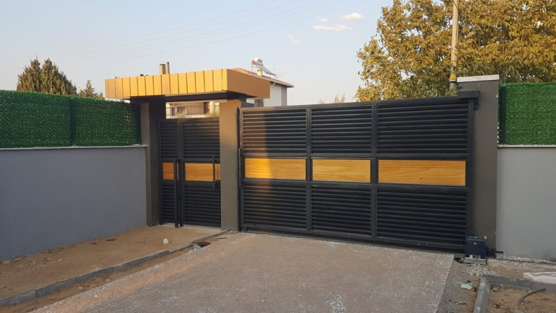 Garaj ve Yaya Kapıları